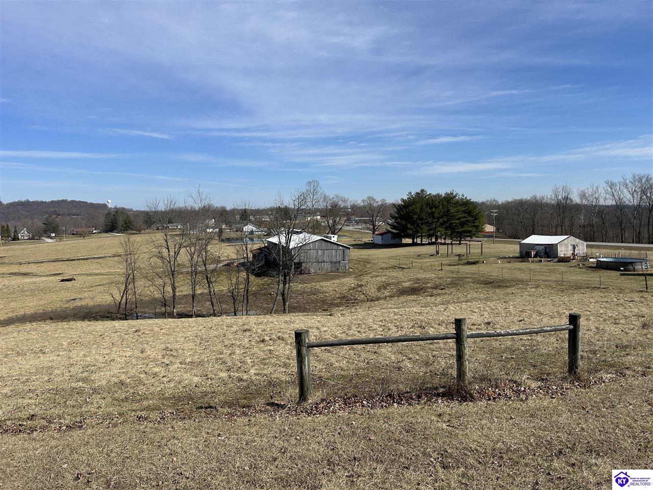 31 Swan Lake Estates LoopHardinsburg, KY 40143