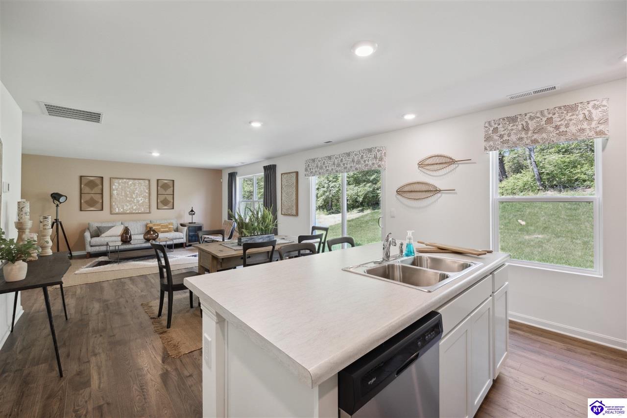 Listing Picture 208 Tristan Lane Elizabethtown, KY 42701 MLS HK25000515