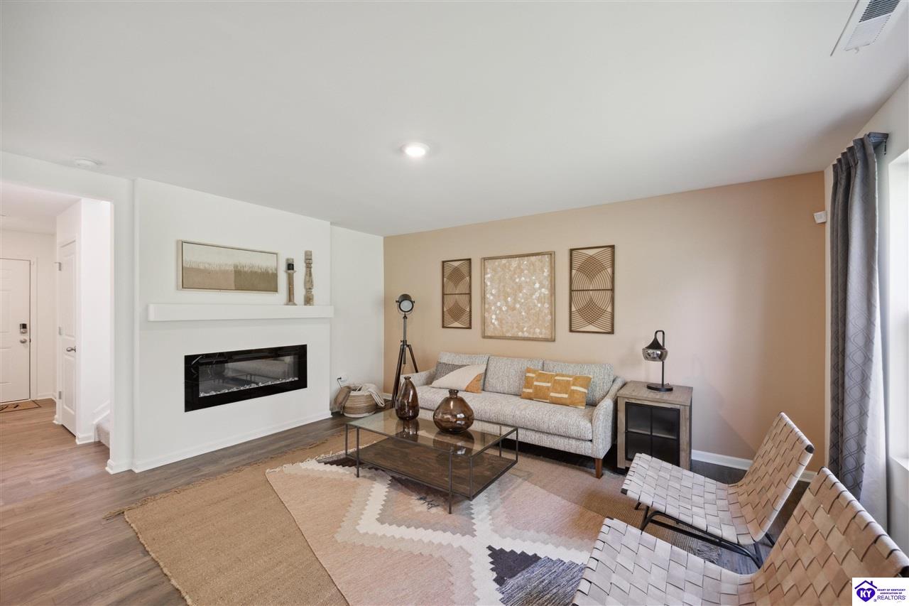 Listing Picture 208 Tristan Lane Elizabethtown, KY 42701 MLS HK25000515