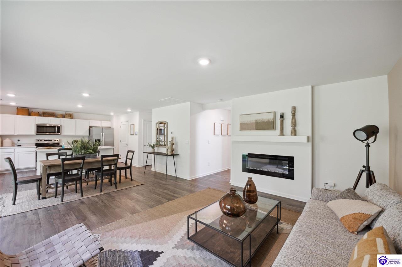 Listing Picture 208 Tristan Lane Elizabethtown, KY 42701 MLS HK25000515