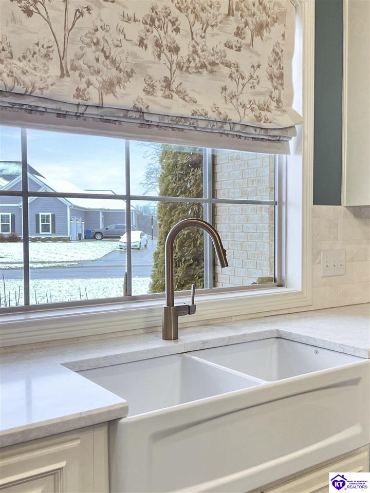 Listing Picture 171 Charleston Way Elizabethtown, KY 42701 MLS HK25000529