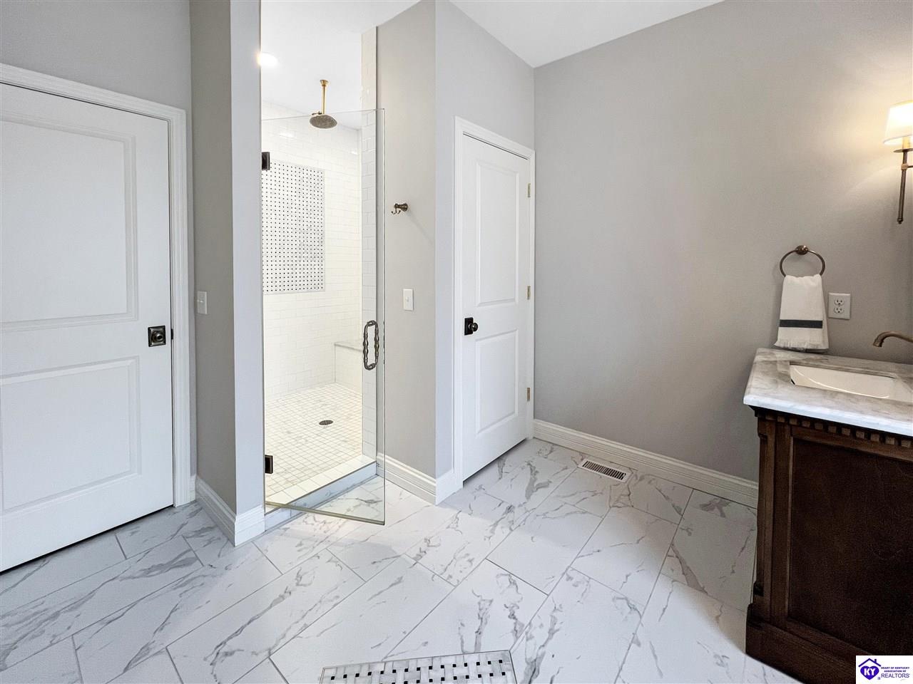 Listing Picture 171 Charleston Way Elizabethtown, KY 42701 MLS HK25000529