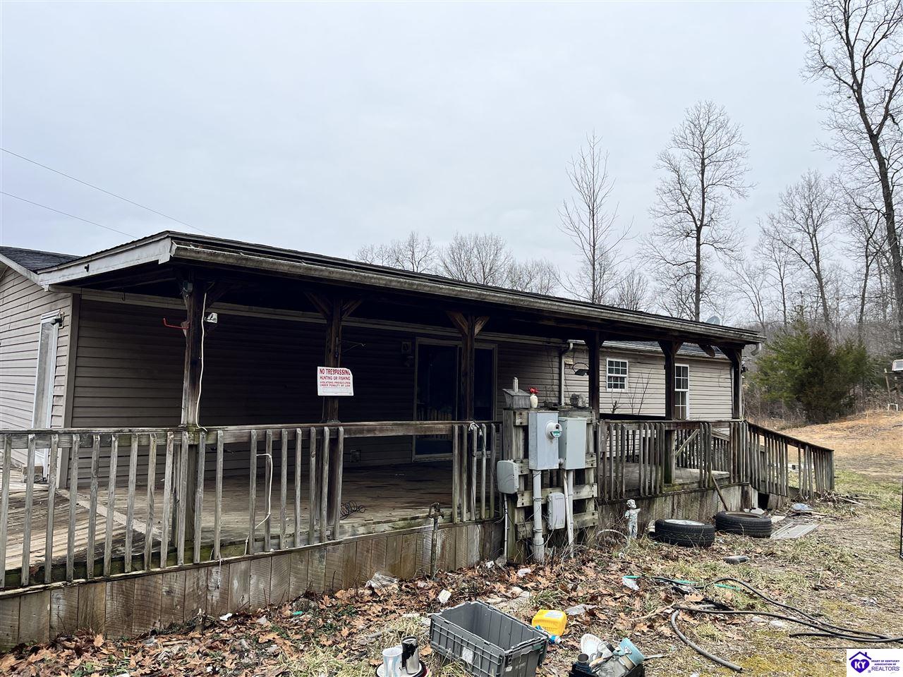 Listing Picture 196 Bolton School Road Bonnieville, KY 42713 MLS HK25000563