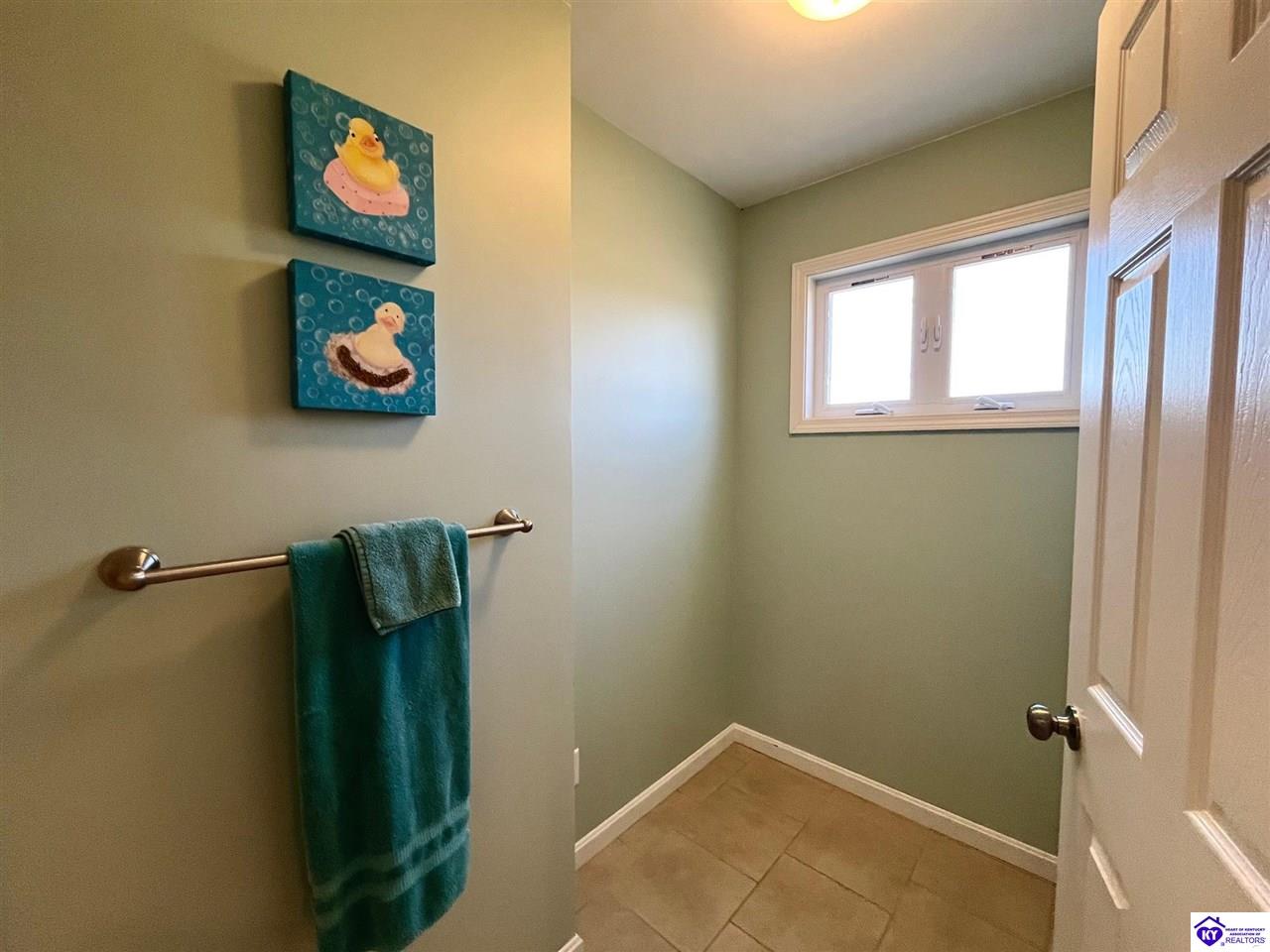 Listing Picture 216 Peter Cave Heights Leitchfield, KY 42754 MLS HK25000569