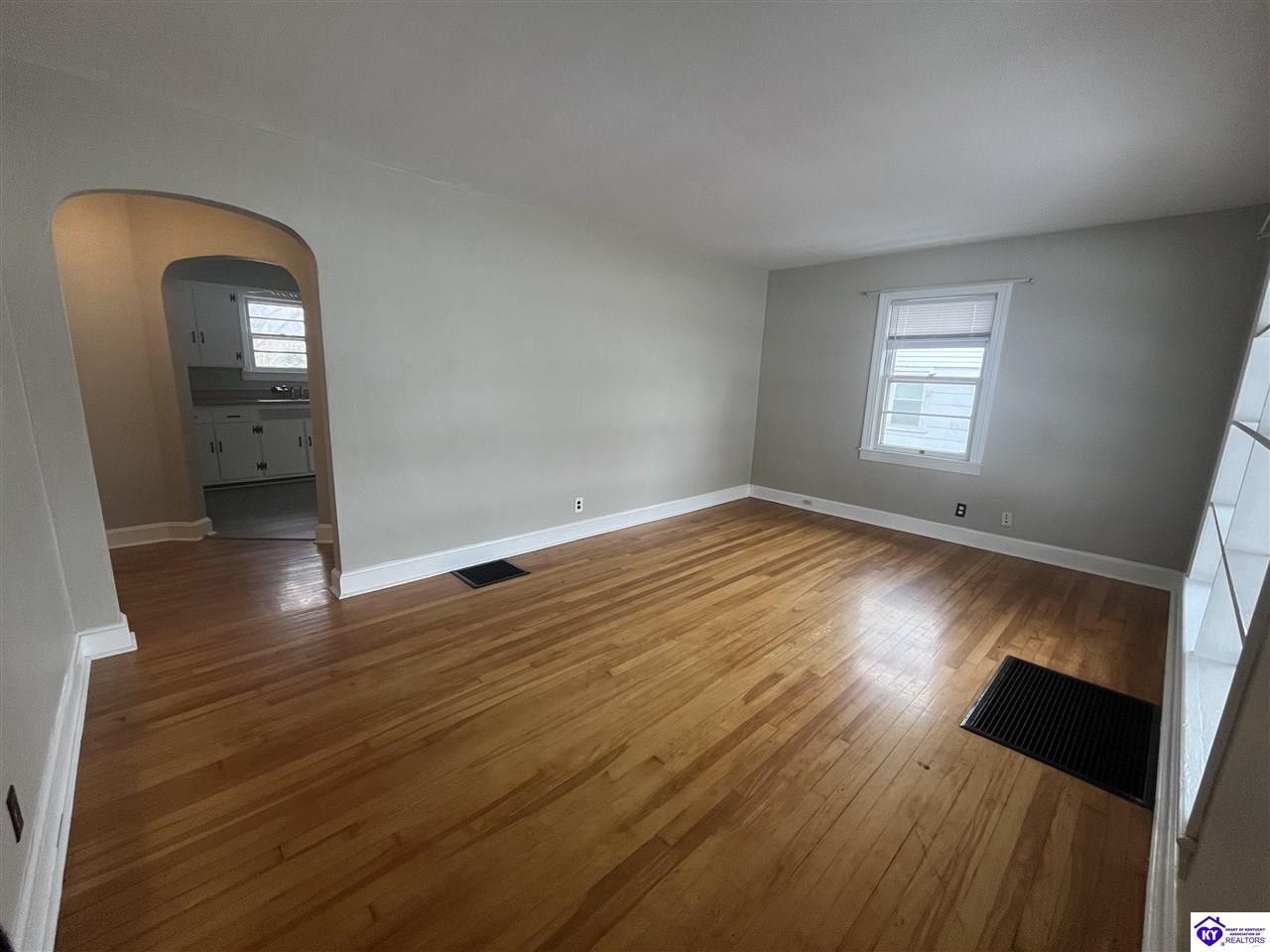 Listing Picture 414 N Mantle Avenue Elizabethtown, KY 42701 MLS HK25000600