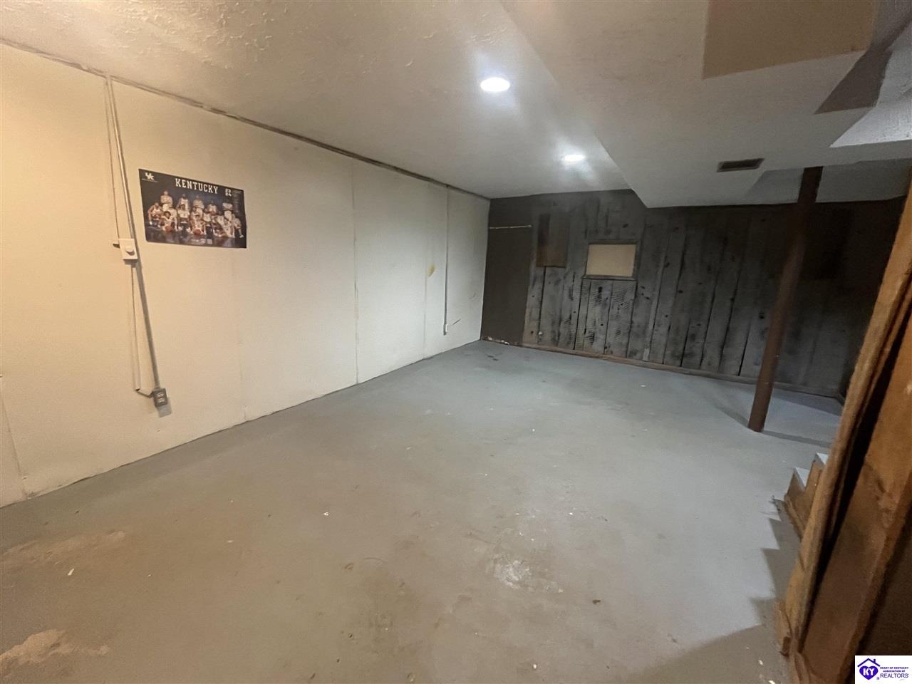 Listing Picture 414 N Mantle Avenue Elizabethtown, KY 42701 MLS HK25000600