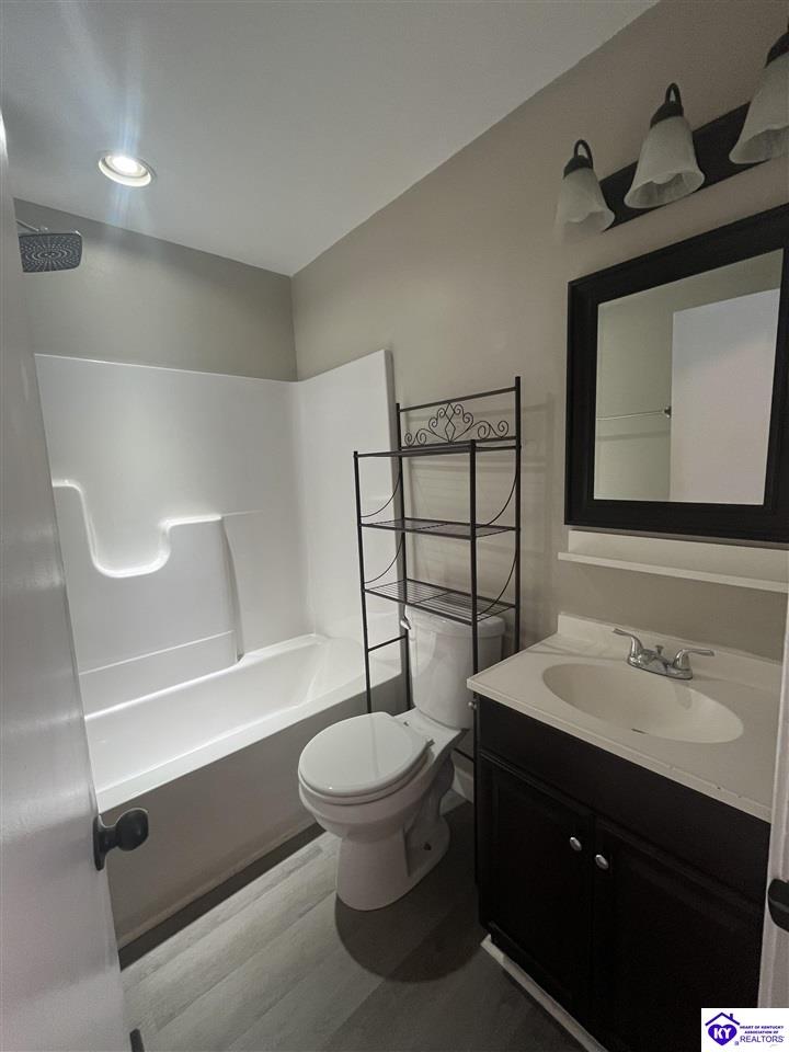 Listing Picture 414 N Mantle Avenue Elizabethtown, KY 42701 MLS HK25000600