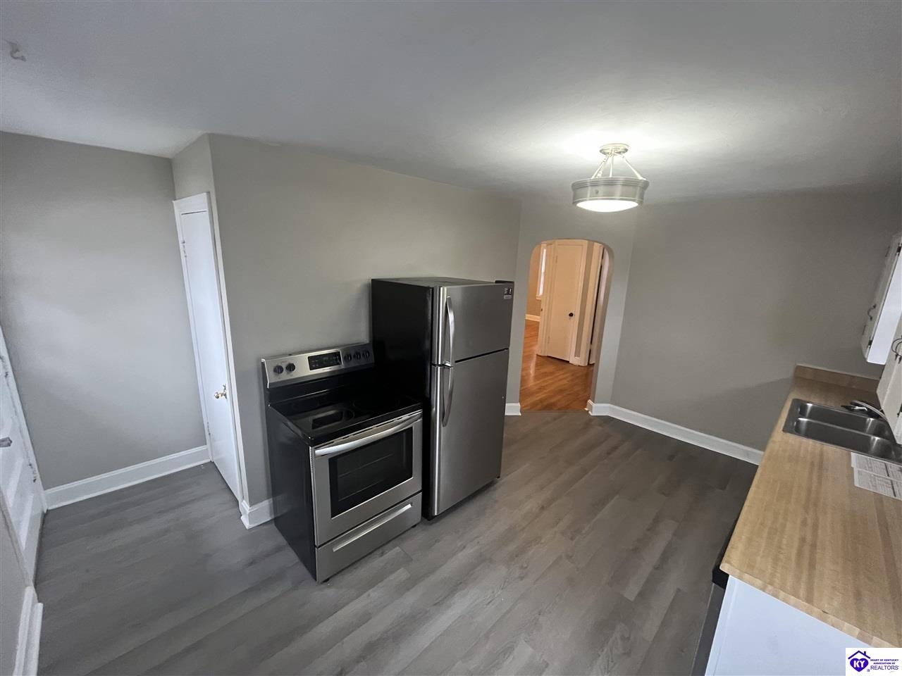 Listing Picture 414 N Mantle Avenue Elizabethtown, KY 42701 MLS HK25000600