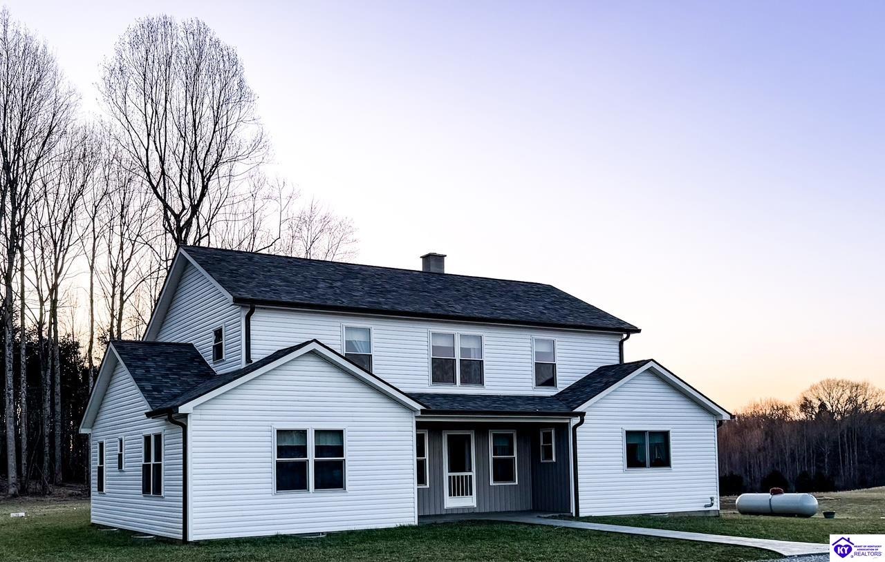 3412 Boyds Knob RoadMunfordville, KY 42765