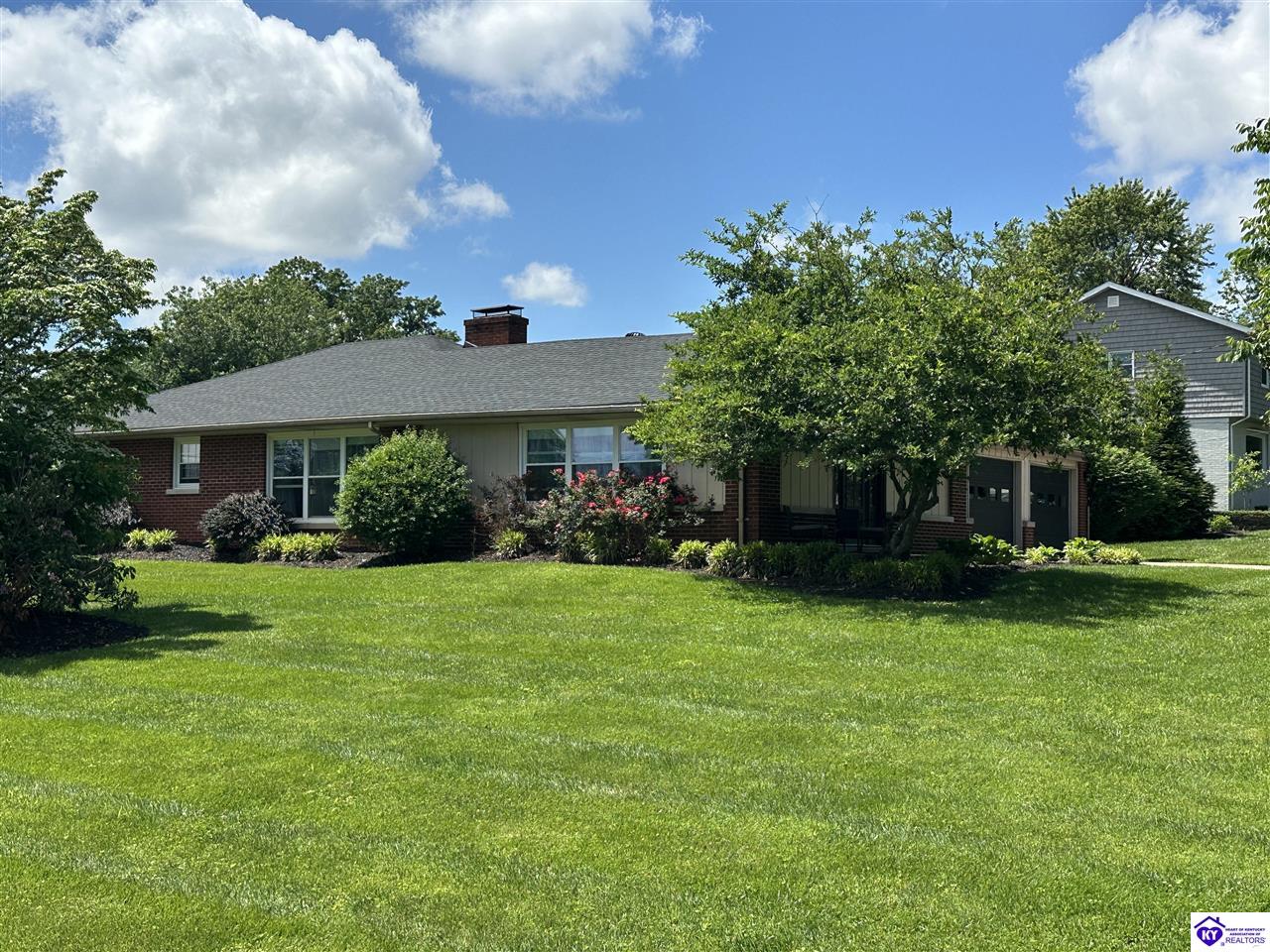 Listing Picture 201 Shreve Drive Campbellsville, KY 42718 MLS HK25000705