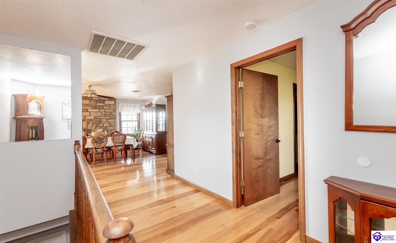 Listing Picture 1500 Rocky Hill Estates Road Clarkson, KY 42726 MLS HK25000808