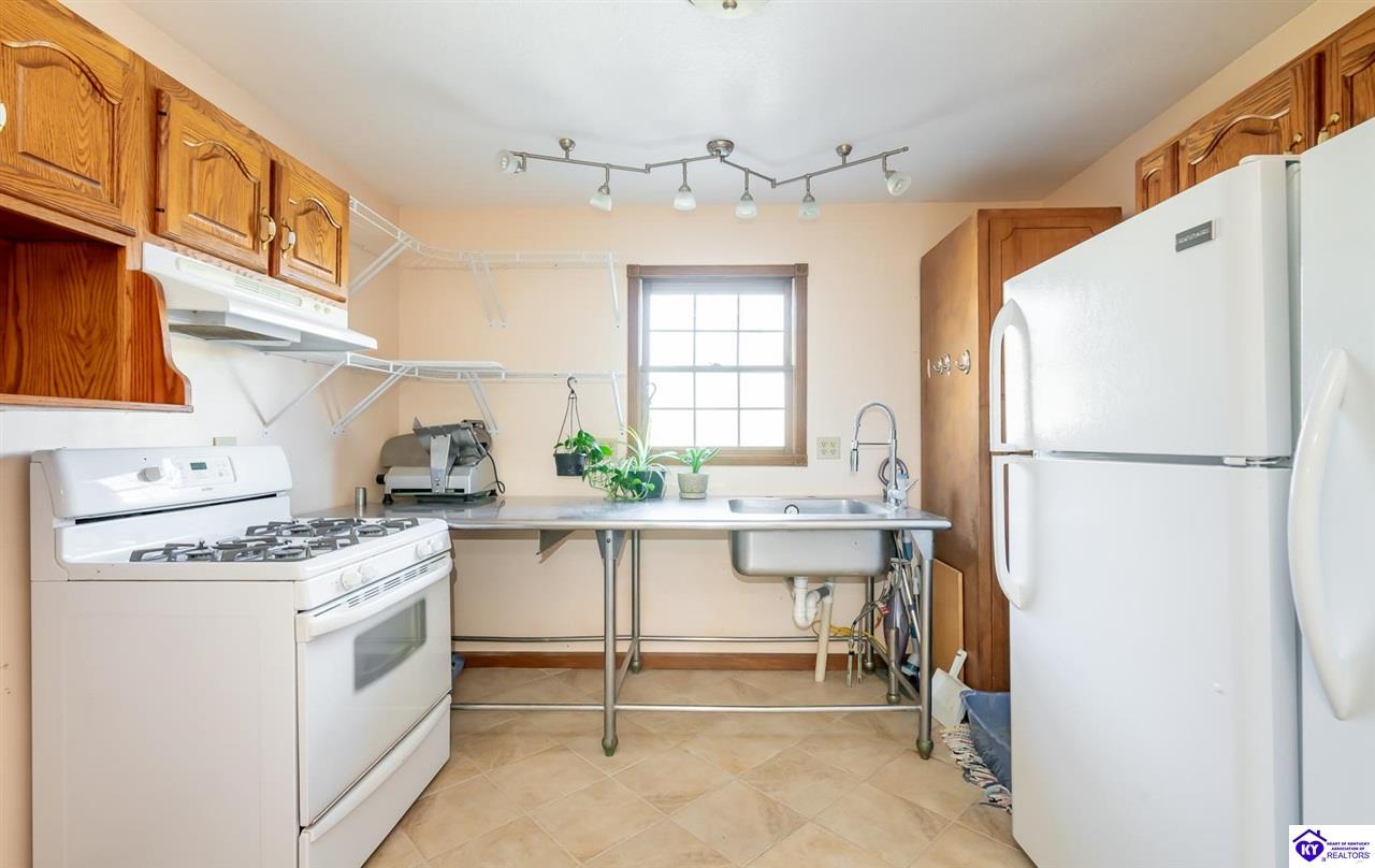 Listing Picture 1500 Rocky Hill Estates Road Clarkson, KY 42726 MLS HK25000808