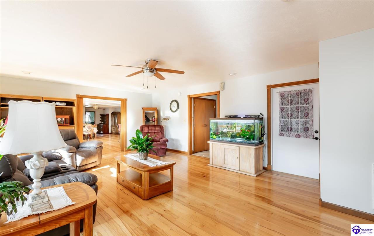 Listing Picture 1500 Rocky Hill Estates Road Clarkson, KY 42726 MLS HK25000808