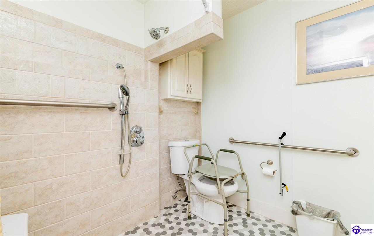 Listing Picture 1500 Rocky Hill Estates Road Clarkson, KY 42726 MLS HK25000808