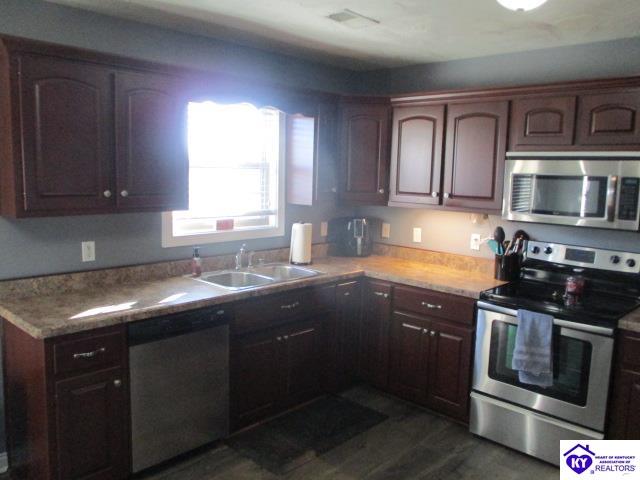 Listing Picture 111 Pete Lane Bardstown, KY 40004 MLS HK25000858