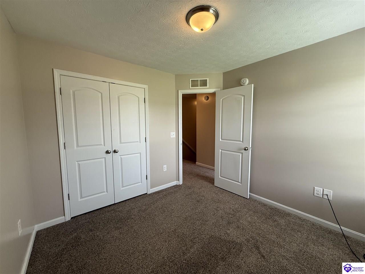 Listing Picture 105 Teaberry Court Elizabethtown, KY 42701 MLS HK25000861