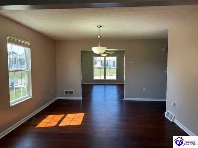 Listing Picture 105 Teaberry Court Elizabethtown, KY 42701 MLS HK25000861