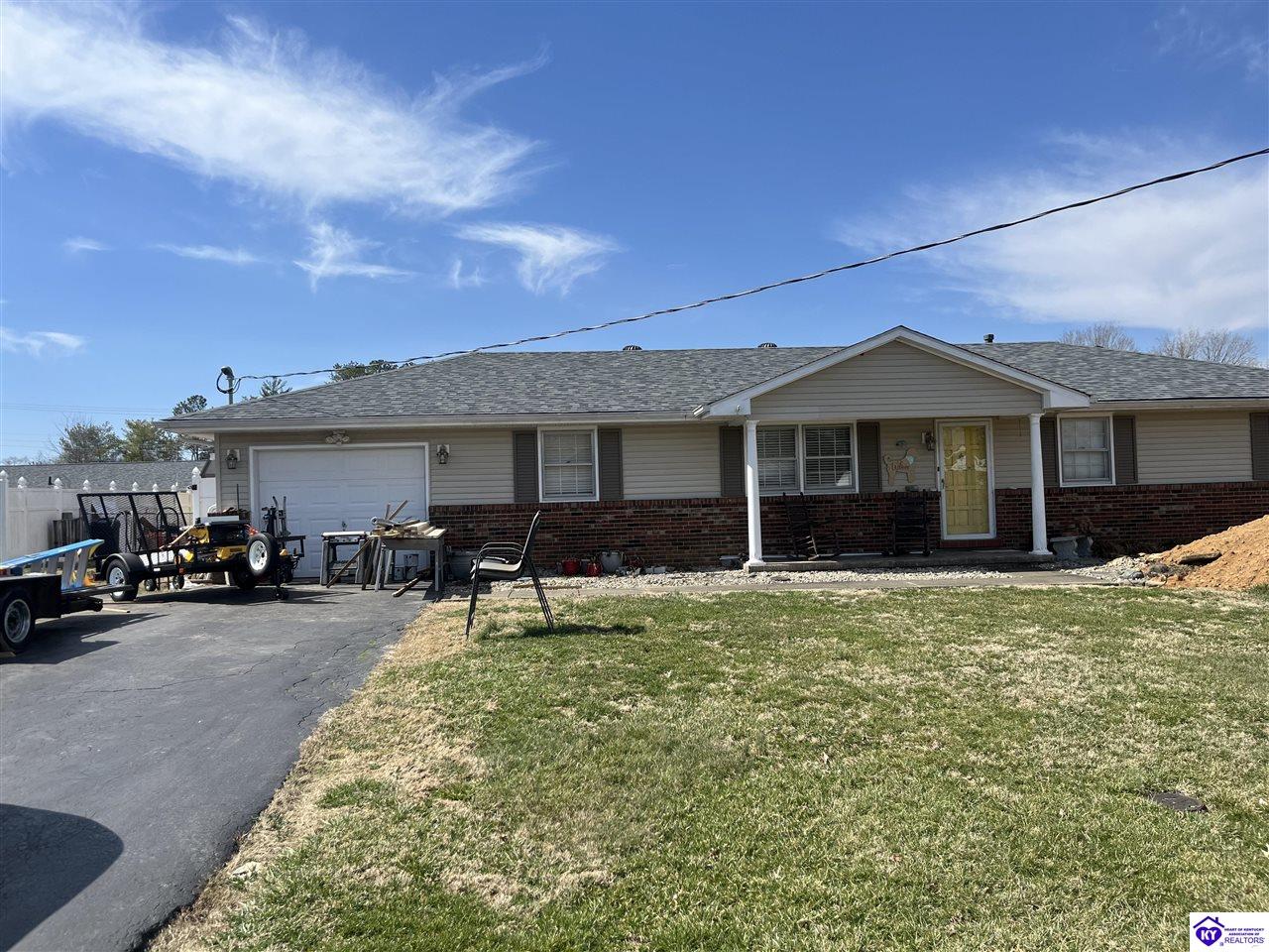 905 Gardenia DriveCampbellsville, KY 42718
