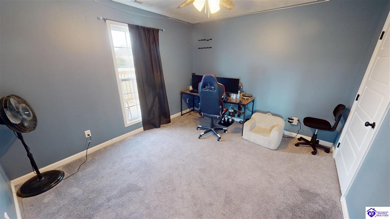 Listing Picture 2030 Hodgenville Road Elizabethtown, KY 42701 MLS HK25000925