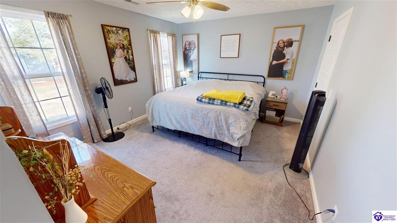 Listing Picture 2030 Hodgenville Road Elizabethtown, KY 42701 MLS HK25000925