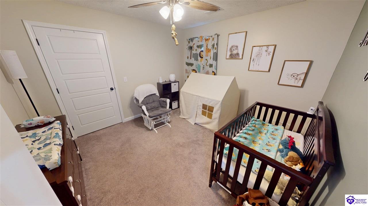 Listing Picture 2030 Hodgenville Road Elizabethtown, KY 42701 MLS HK25000925