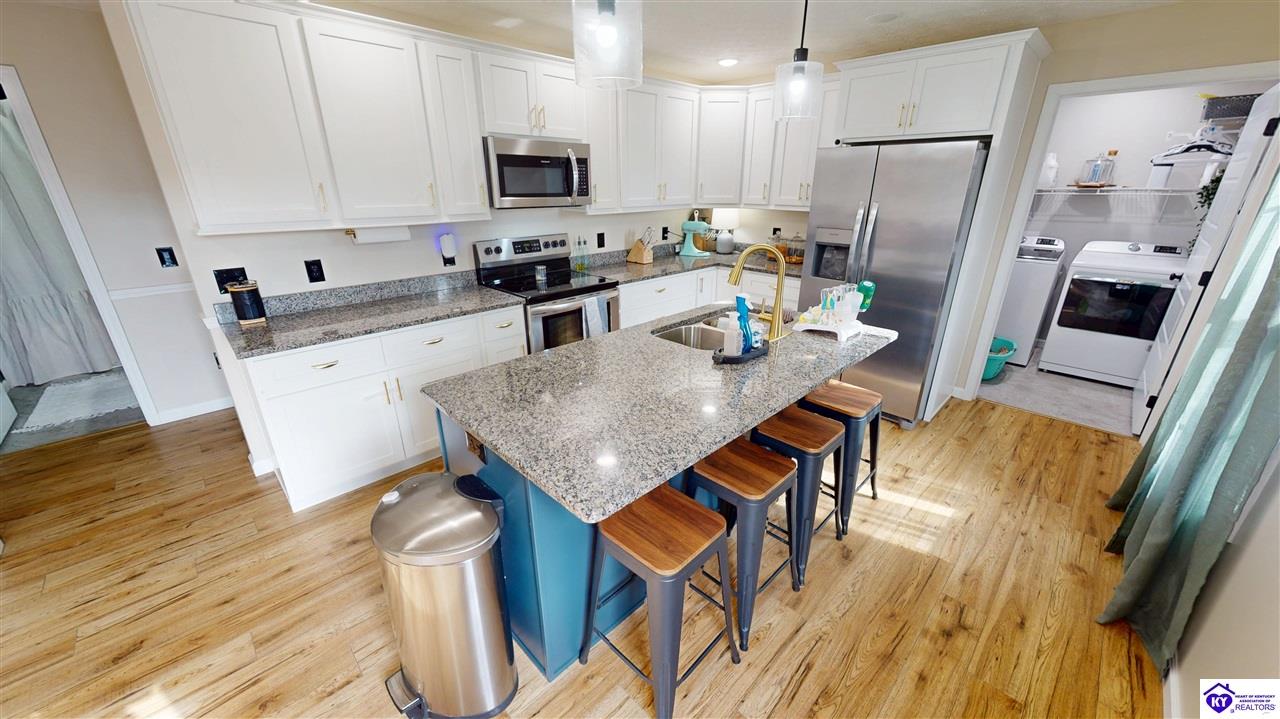 Listing Picture 2030 Hodgenville Road Elizabethtown, KY 42701 MLS HK25000925