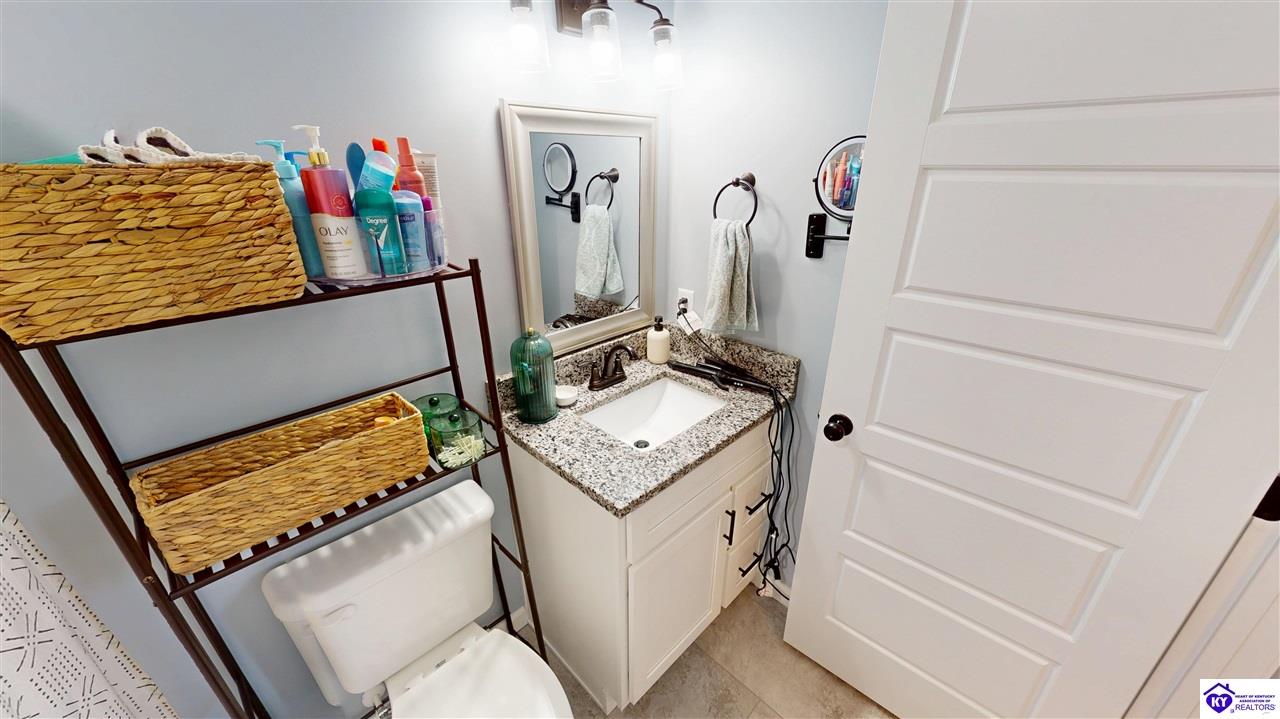 Listing Picture 2030 Hodgenville Road Elizabethtown, KY 42701 MLS HK25000925