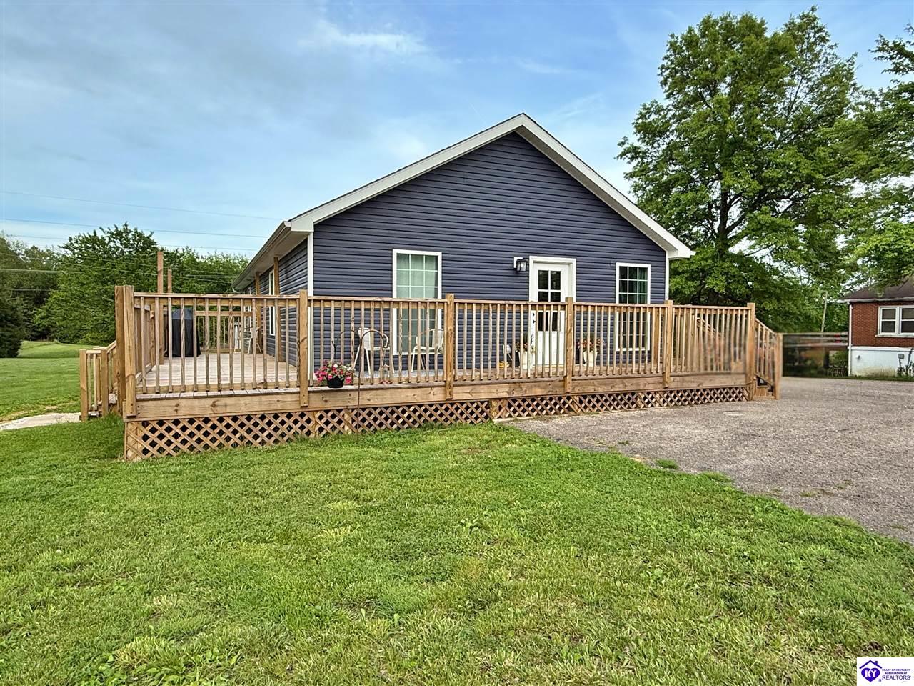 Listing Picture 2030 Hodgenville Road Elizabethtown, KY 42701 MLS HK25000925