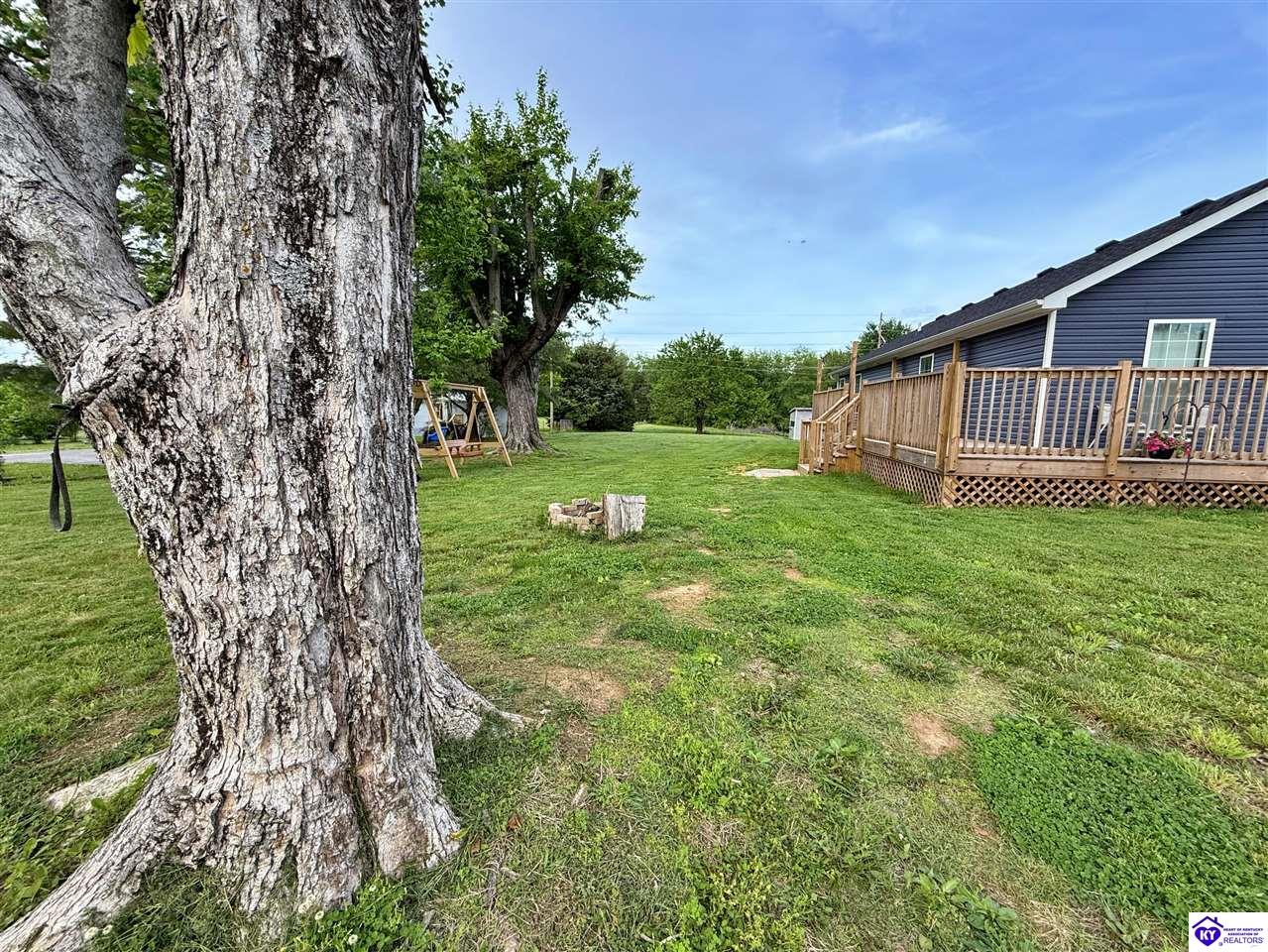 Listing Picture 2030 Hodgenville Road Elizabethtown, KY 42701 MLS HK25000925