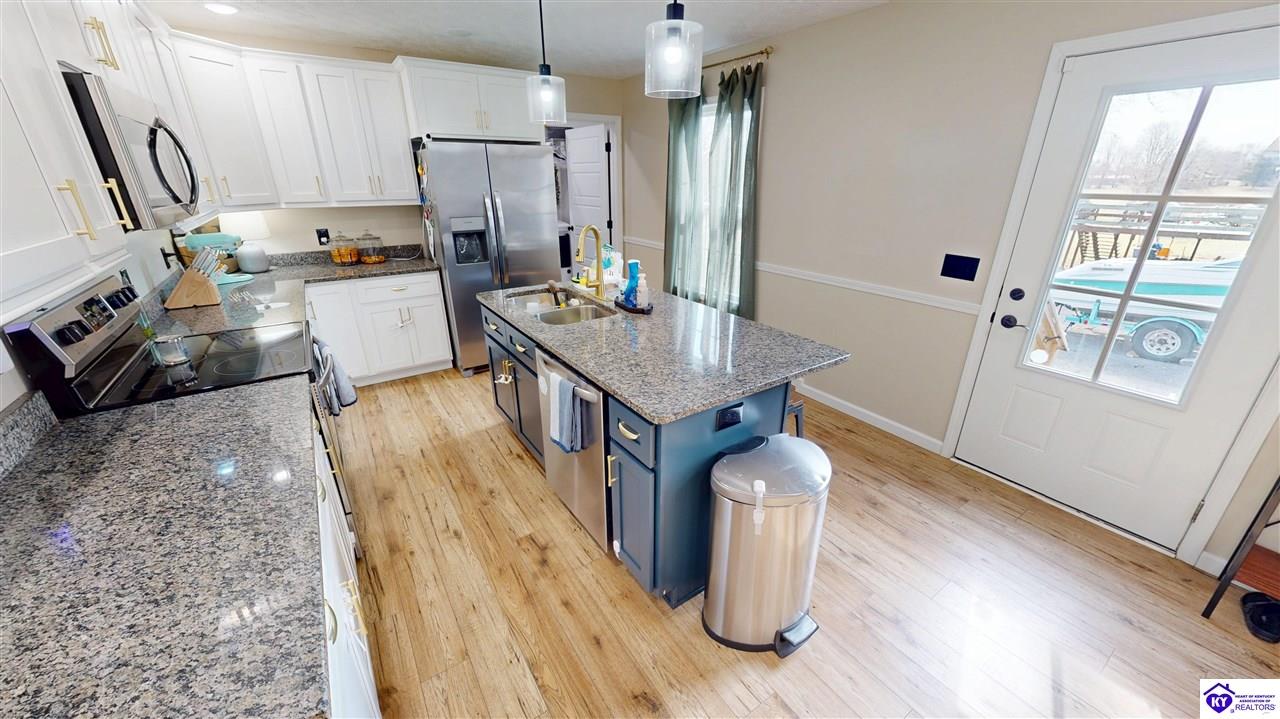 Listing Picture 2030 Hodgenville Road Elizabethtown, KY 42701 MLS HK25000925