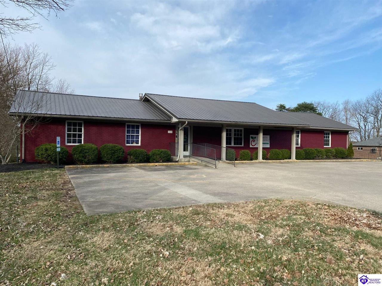 1308 Woodland DriveElizabethtown, KY 42701