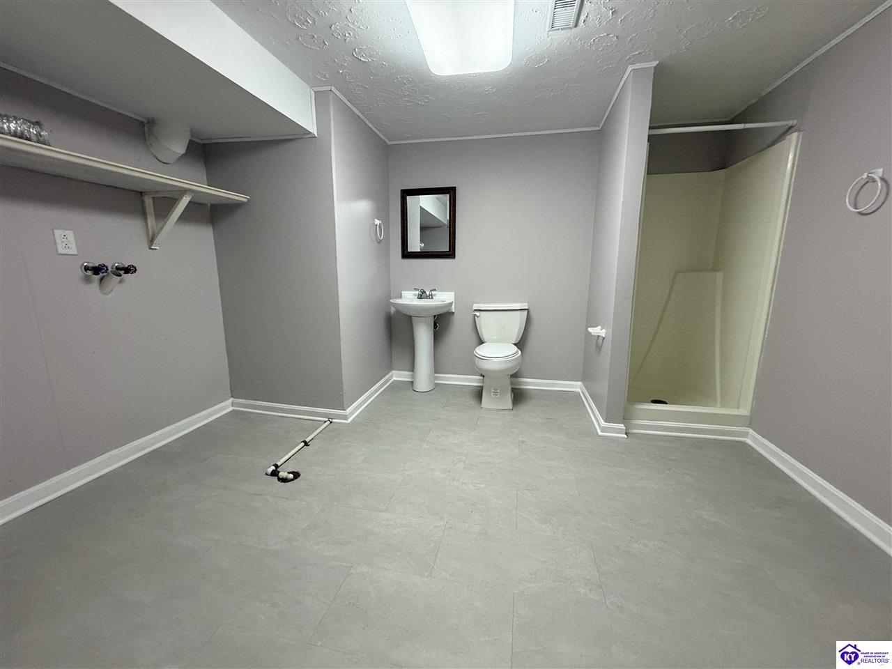 Listing Picture 1277 Lyndon Lane Radcliff, KY 40160 MLS HK25000978