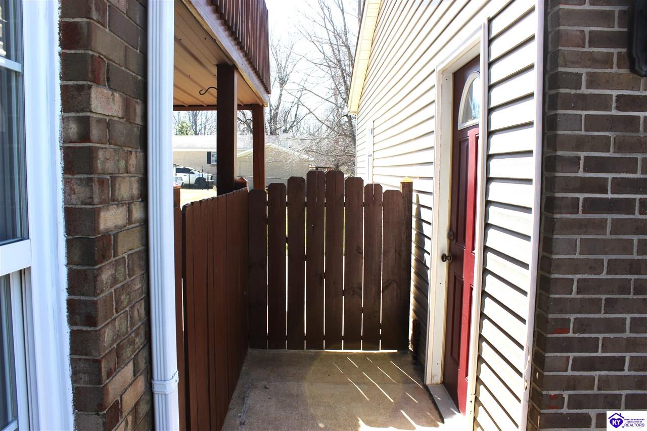 Listing Picture 71 Autumn Way Elizabethtown, KY 42701 MLS HK25000987