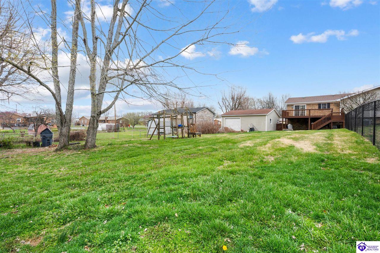 Listing Picture 71 Autumn Way Elizabethtown, KY 42701 MLS HK25000987