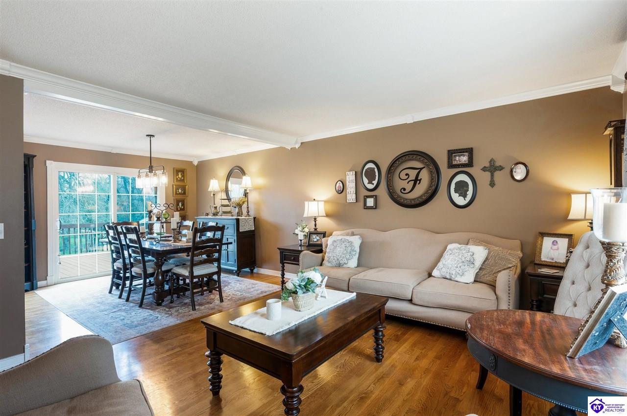 Listing Picture 71 Autumn Way Elizabethtown, KY 42701 MLS HK25000987