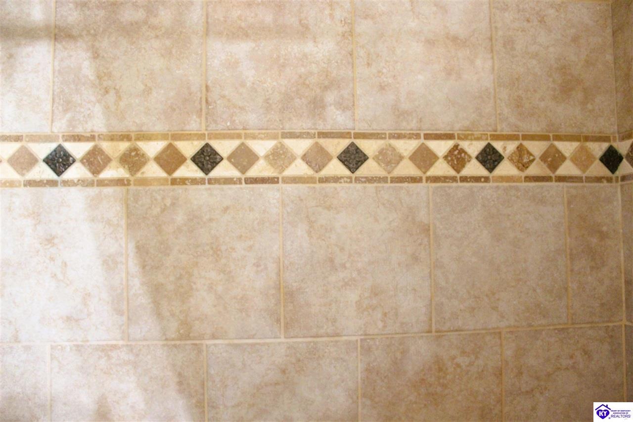 Listing Picture 71 Autumn Way Elizabethtown, KY 42701 MLS HK25000987