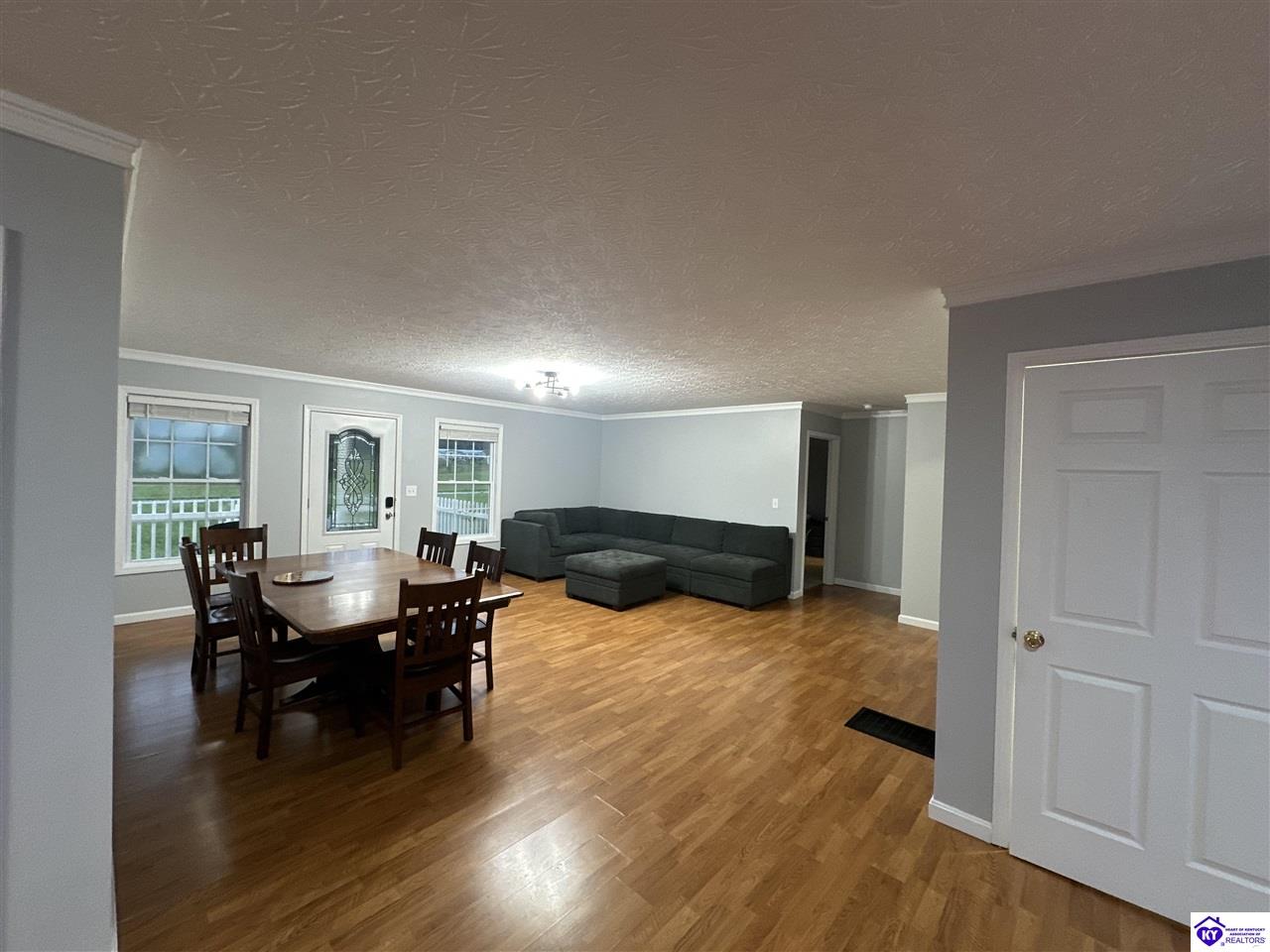1270 Sandstone Ridge Road Bonnieville, KY 42713 #4