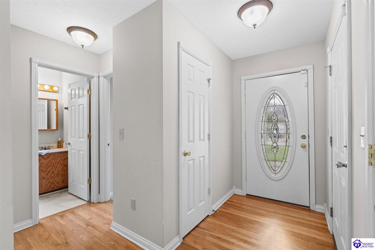 Listing Picture 100 A Almondwood Circle Elizabethtown, KY 42701 MLS HK25001089