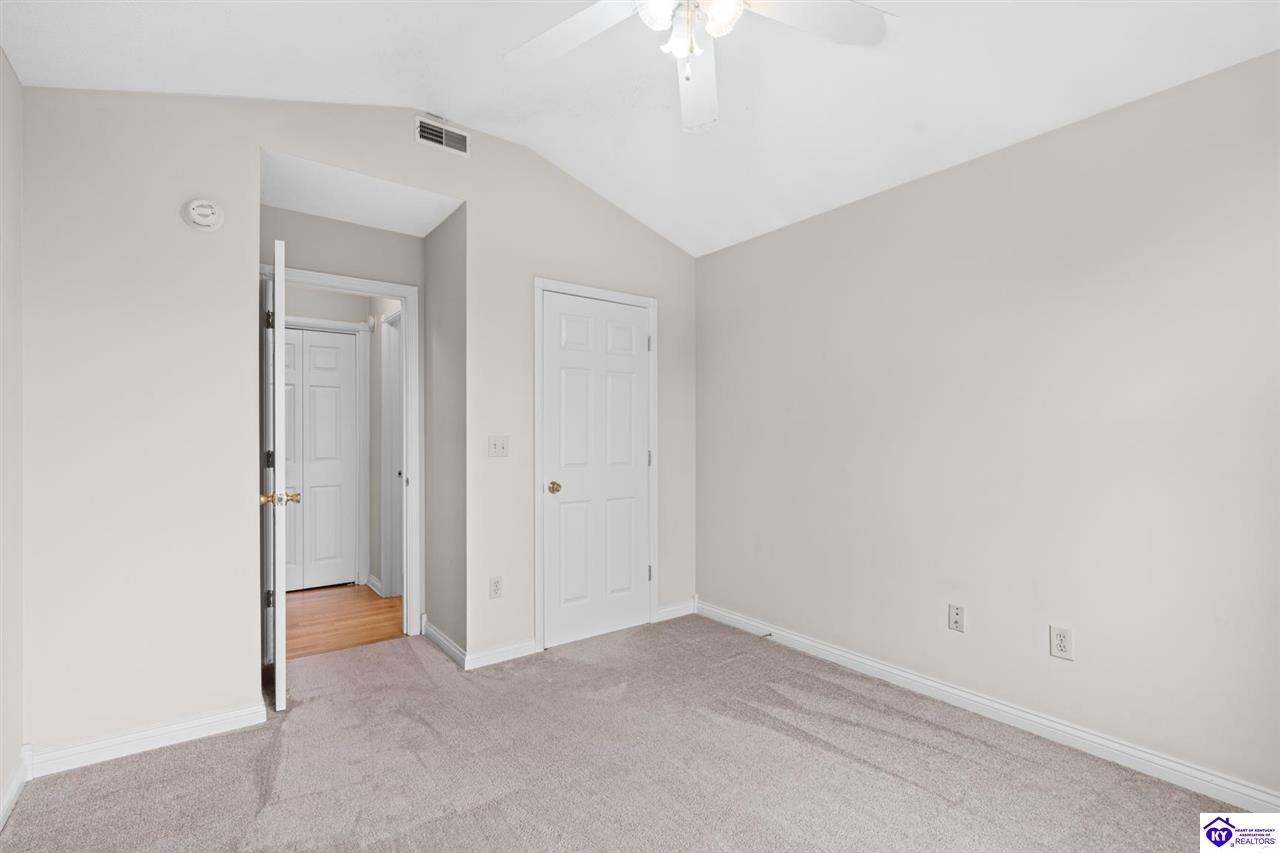 Listing Picture 100 A Almondwood Circle Elizabethtown, KY 42701 MLS HK25001089