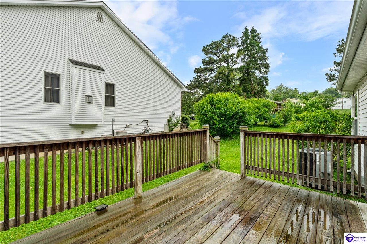 Listing Picture 100 A Almondwood Circle Elizabethtown, KY 42701 MLS HK25001089