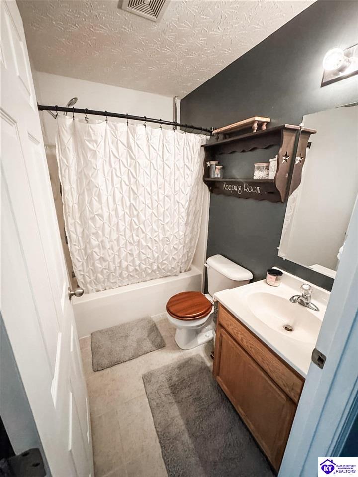 Listing Picture 197 Evening Star Court Elizabethtown, KY 42701 MLS HK25001229