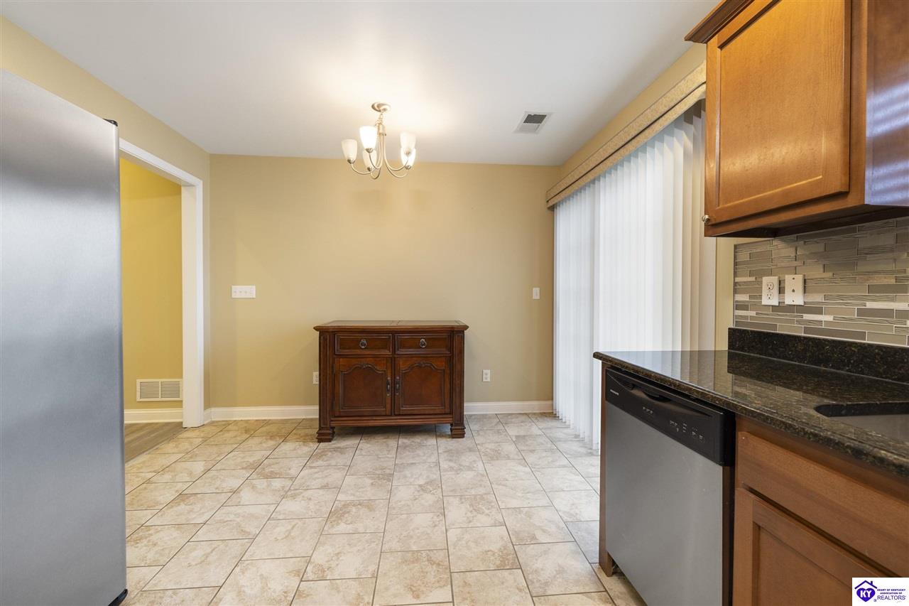 Listing Picture 113 A Little Oak Court Elizabethtown, KY 42701 MLS HK25001243