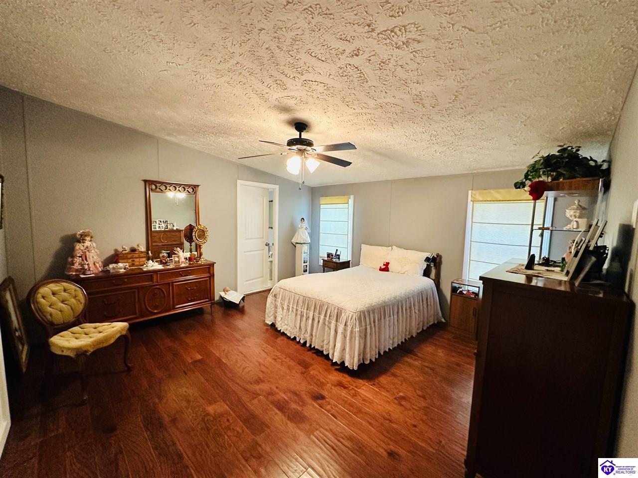 Listing Picture 588 Sleepy Hollow Circle Clarkson, KY 42726 MLS HK25001257