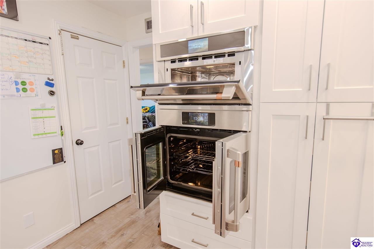 Listing Picture 6600 Valley Creek Road Elizabethtown, KY 42701 MLS HK25001268