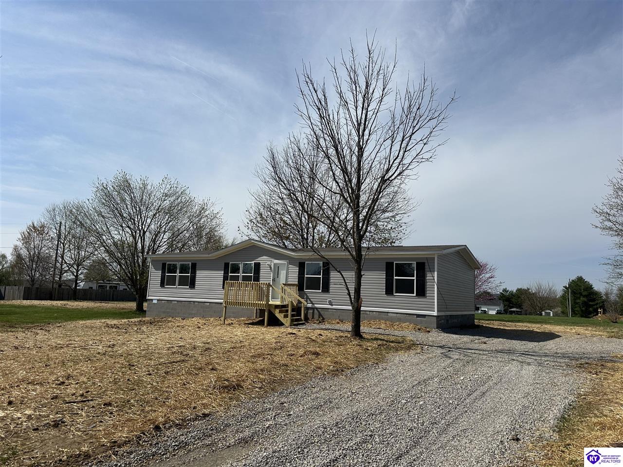 70 Double CourtVine Grove, KY 40175