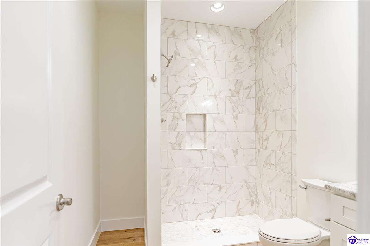 Listing Picture 96/98 Plumpurdy Drive Hodgenville, KY 42748 MLS HK25001295