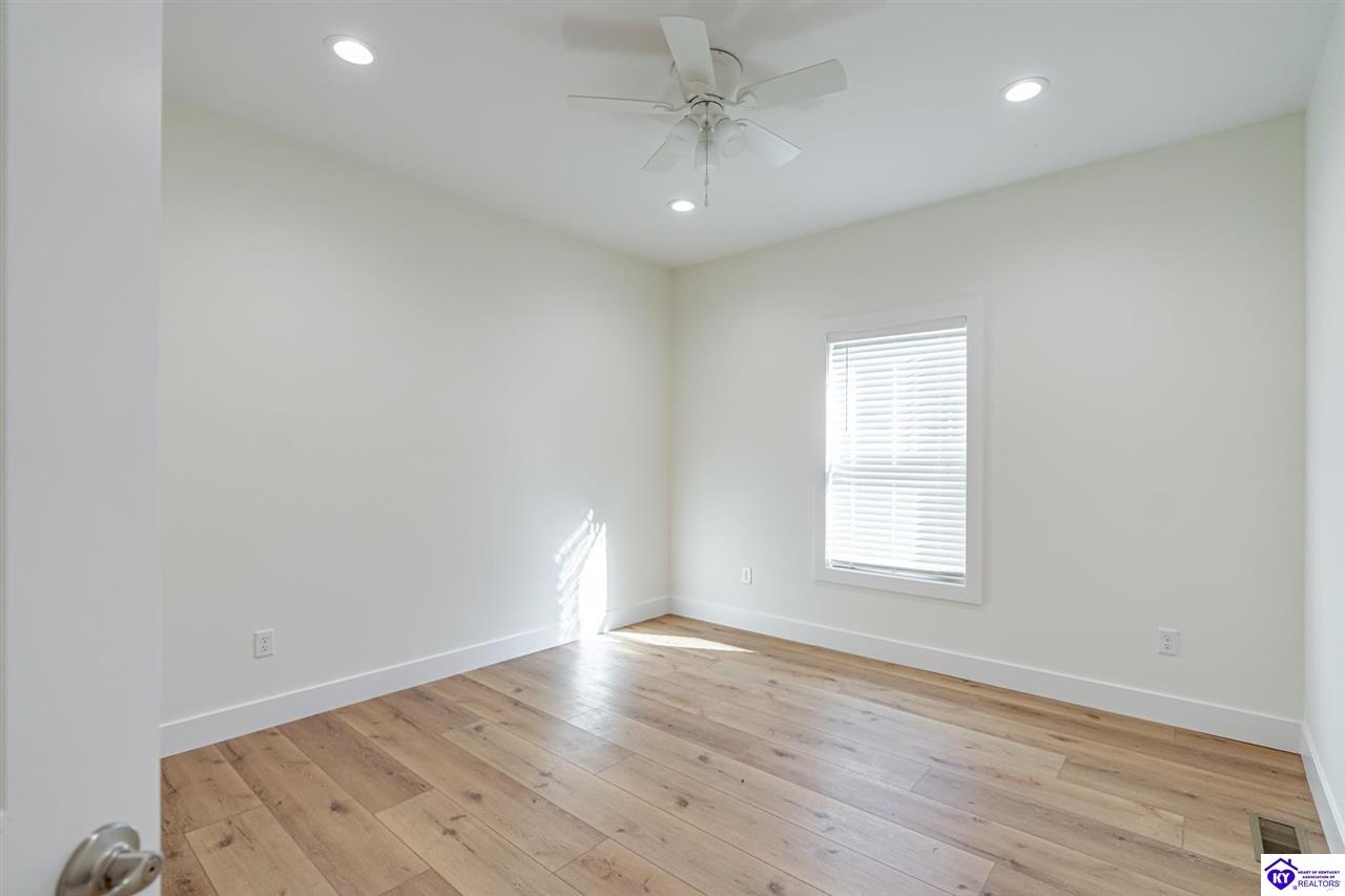 Listing Picture 96/98 Plumpurdy Drive Hodgenville, KY 42748 MLS HK25001295