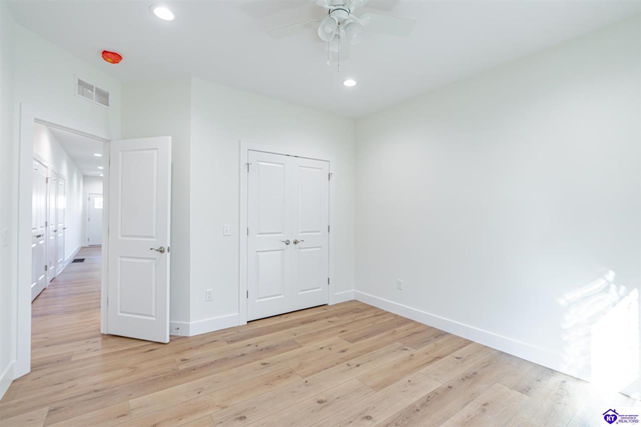 Listing Picture 96/98 Plumpurdy Drive Hodgenville, KY 42748 MLS HK25001295