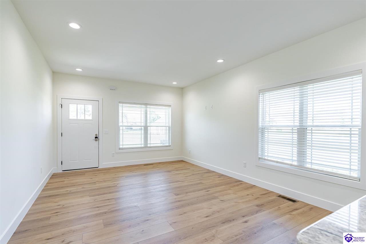 Listing Picture 96/98 Plumpurdy Drive Hodgenville, KY 42748 MLS HK25001295