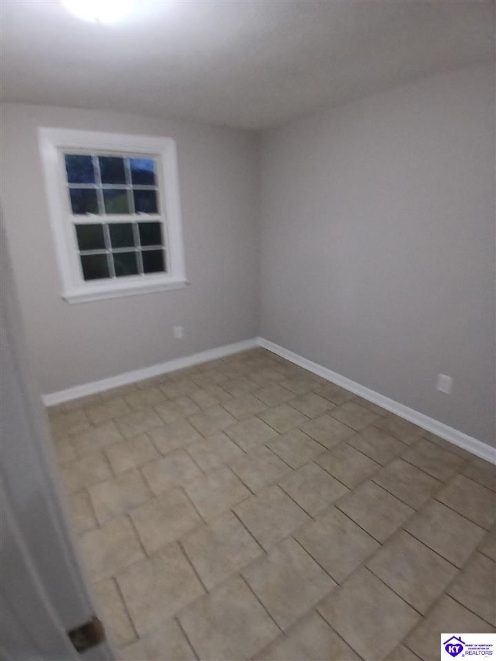 Listing Picture 423 Franklin Avenue Elizabethtown, KY 42701 MLS HK25001342